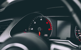 Водители без международных прав не смогут водить авто в Греции