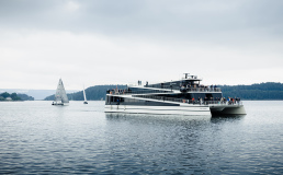 В Норвегии начал курсировать первый электрический катамаран