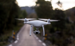 Владельцев дронов в Великобритании обяжут получить лицензию