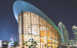 В оперном театре Дубая открылась площадка для бизнес-встреч