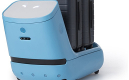 KLM тестирует роботов, которые будут помогать пассажирам в аэропорту