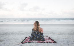 Названы самые популярные направления среди соло-путешественниц