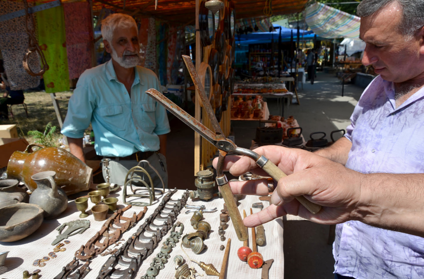 Блошиный рынок Еревана (16)