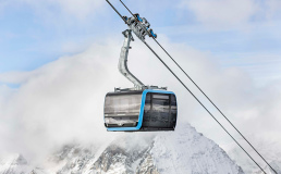 В Швейцарии открылся подъёмник с кабинками, украшенными кристаллами Swarovski