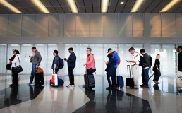 Чтобы уменьшить углеродный след, пассажиров хотят взвешивать перед полётом