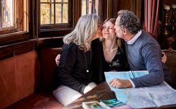 Новый тренд туризма: внуки путешествуют с бабушками и дедушками