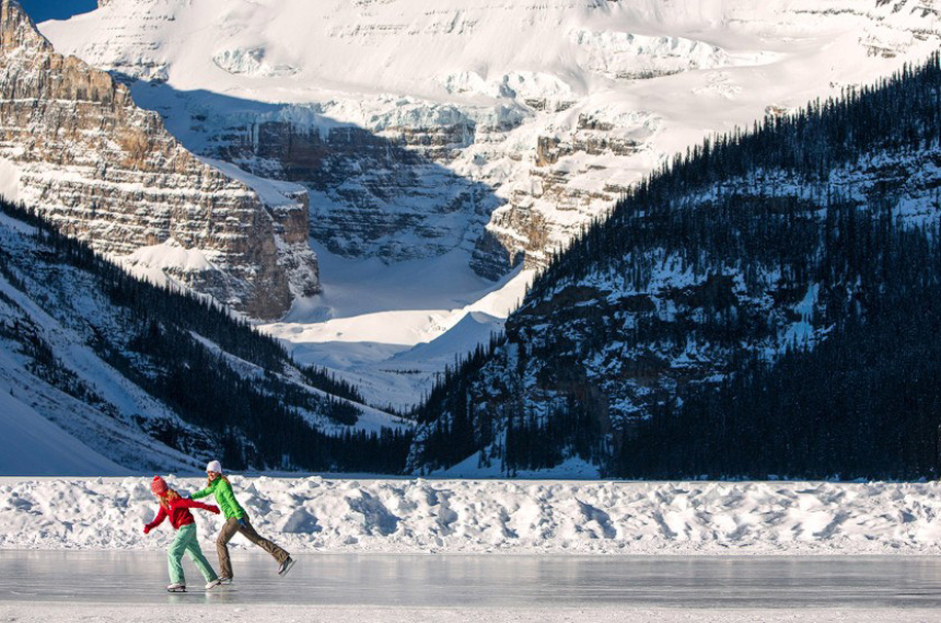 10 самых красивых в мире ледовых катков (2)