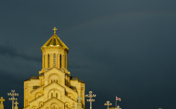 Иностранцам в Грузии стало сложнее оформить вид на жительство