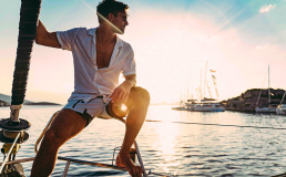 Открылась вакансия на должность тревел-блогера. Зарплата 2000€ в месяц