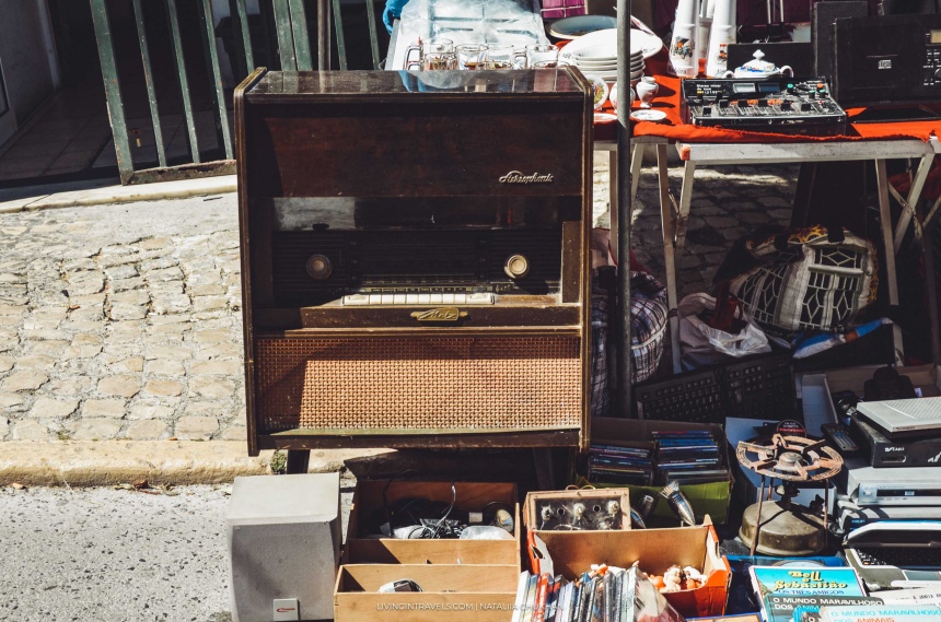 Блошиный рынок Feira da Ladra в Лиссабоне (16)