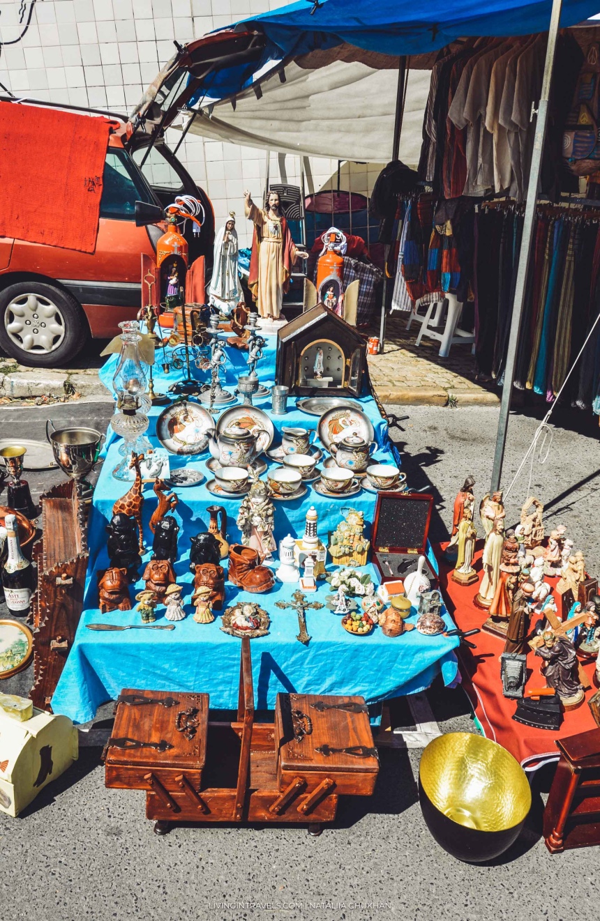 Блошиный рынок Feira da Ladra в Лиссабоне (17)