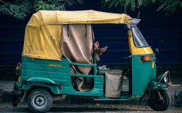 К 2030 по Индии будут ездить только электромобили