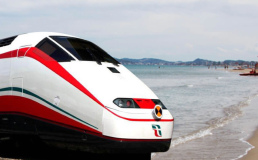 Итальянский оператор железных дорог оплачивает проезд на местные курорты