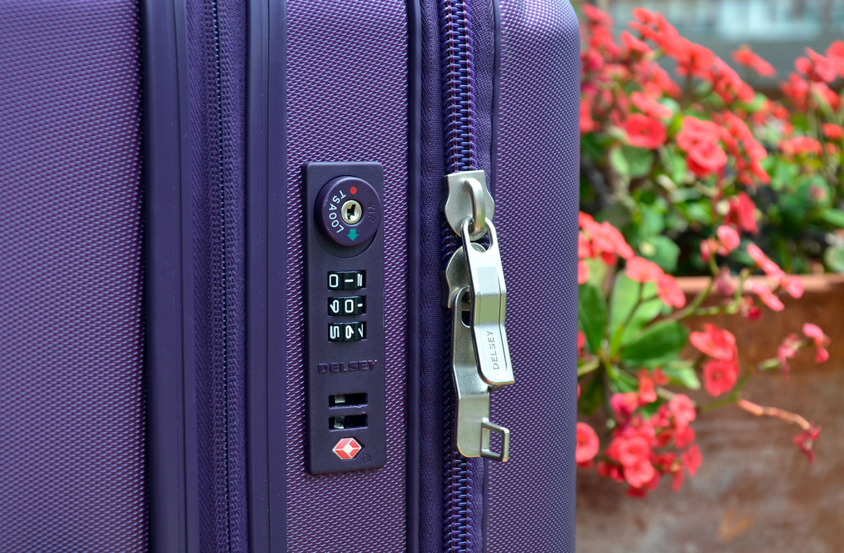 Покупка чемодана. Какой выбрать? | Living in Travels