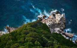 На острове Капри в Италии ограничат движение туристов